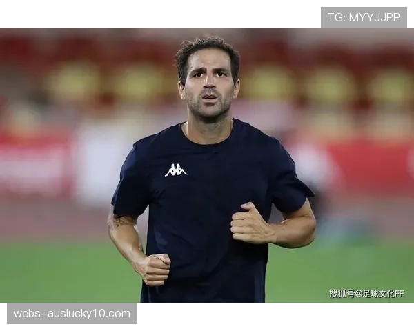 特写:聚焦摩纳哥中场福法纳,他是联赛抢断后立即发起进攻次数最多的球员 特写:聚焦摩纳哥中场福法纳,他是联赛抢断后立即发起进攻次数最多的球员