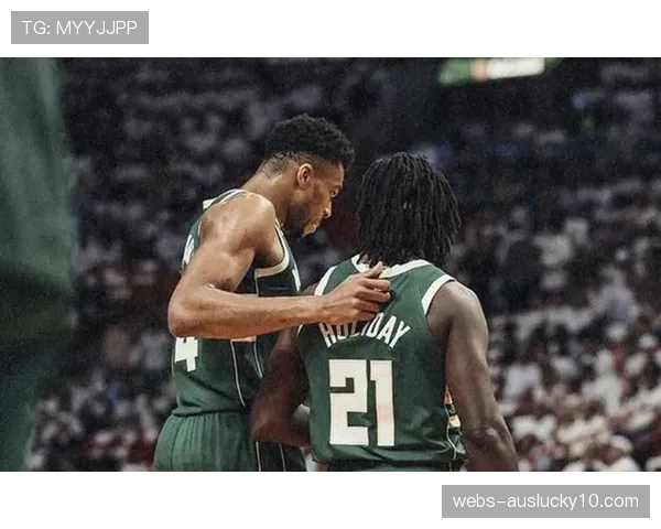 热火完成24分大逆转战胜雄鹿，巴特勒关键时刻连得8分